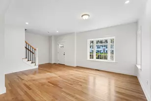 76 Valmor St, Worcester, MA 01604 - Photo 6