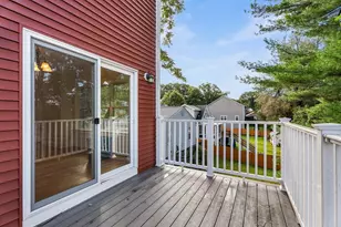 76 Valmor St, Worcester, MA 01604 - Photo 32