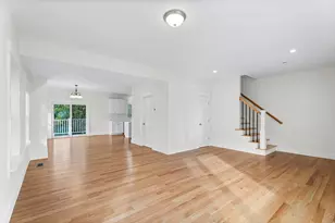 76 Valmor St, Worcester, MA 01604 - Photo 4