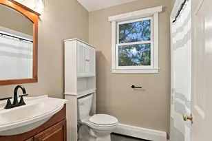 10 Kings Ln, Medway, MA 02053 - Photo 18