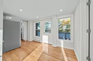 1429 Pleasant St, Weymouth, MA 02189 - Photo 6