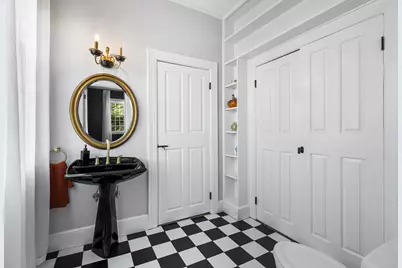 133-R Pleasant St, Woburn, MA 01801 - Photo 12