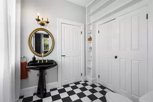 133R Pleasant St, Woburn, MA 01801 - Photo 12