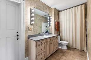 133R Pleasant St, Woburn, MA 01801 - Photo 30