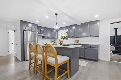 28 Vega St, Weymouth, MA 02188 - Photo 4