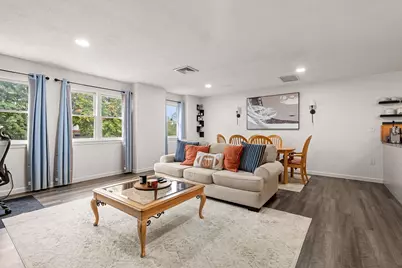 210 Washington St #11, Peabody, MA 01960 - Photo 4
