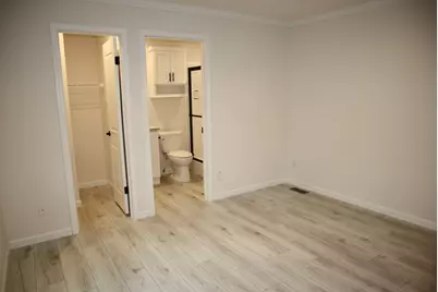 1346 Newport Ave #B22, Attleboro, MA 02703 - Photo 8