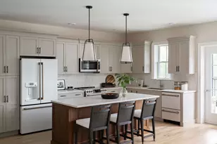 121 Oxbow Rd, Raynham, MA 02767 - Photo 2