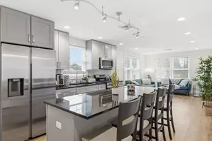 149 Pleasant St, Marblehead, MA 01945 - Photo 8