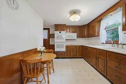 11 Preston St, Wakefield, MA 01880 - Photo 12