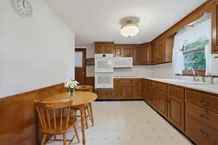 11 Preston St, Wakefield, MA 01880 - Photo 12