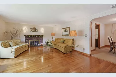 11 Preston St, Wakefield, MA 01880 - Photo 10