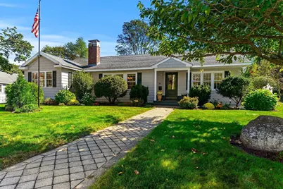 29 Linwood St, Chelmsford, MA 01824 - Photo 1