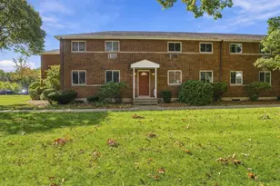 31 Wilson Dr, Framingham, MA 01702 - Photo 2