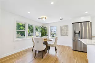 40 Dix St, Waltham, MA 02453 - Photo 8