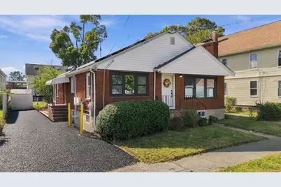 40 Dix Street, Waltham, MA 02453 - Photo 2