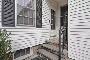 12 Exeter St, Marlborough, MA 01752 - Photo 4