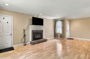 12 Exeter St, Marlborough, MA 01752 - Photo 10