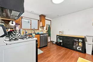 56-58 8th St, Cambridge, MA 02141 - Photo 4