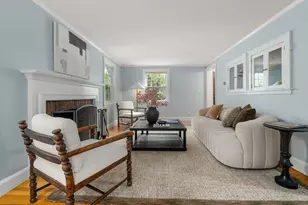 42 Sheridan Rd, Wellesley, MA 02481 - Photo 2