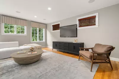 42 Sheridan Rd, Wellesley, MA 02481 - Photo 8
