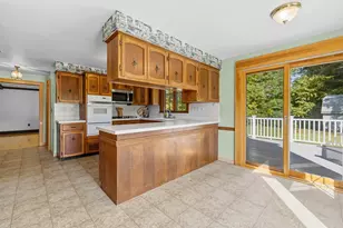 86 Delmage Rd, Swansea, MA 02777 - Photo 8