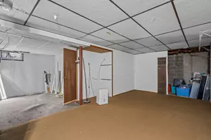 105 Freda Ln, Lowell, MA 01854 - Photo 28