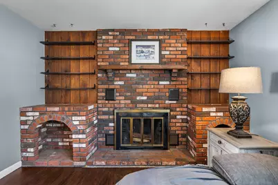 105 Freda Ln, Lowell, MA 01854 - Photo 6