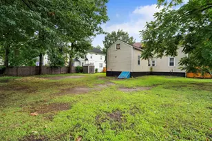 19 Suffolk St, Springfield, MA 01109 - Photo 34