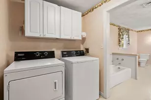 70 Prospect St, Franklin, MA 02038 - Photo 24