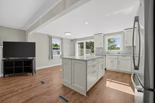 129 Norton St, Weymouth, MA 02191 - Photo 12