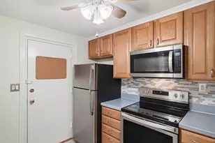 4 Colonial Dr, Andover, MA 01810 - Photo 4