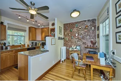 19 Brown Ave, Boston, MA 02131 - Photo 8