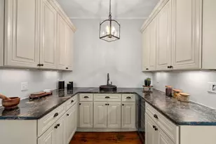 863 Boston Post Rd, Weston, MA 02493 - Photo 14