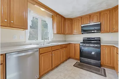 37 Dennis St #5, Attleboro, MA 02703 - Photo 10