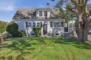 95 Eastern Ave, Swansea, MA 02777 - Photo 1