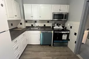 28 Berkeley St, Watertown, MA 02472 - Photo 4
