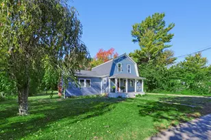 299 S Precinct St, Taunton, MA 02718 - Photo 4