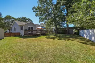 49 Crest St, Ludlow, MA 01056 - Photo 2