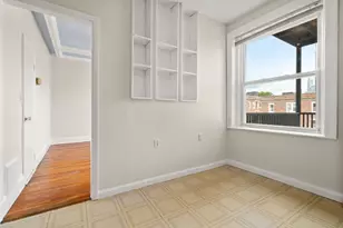 61 Thatcher St, Brookline, MA 02446 - Photo 10