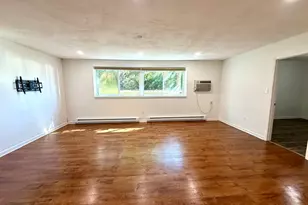 26 Willis St, Framingham, MA 01702 - Photo 10