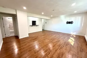 26 Willis St, Framingham, MA 01702 - Photo 8