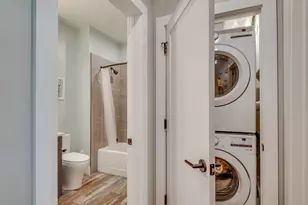 60 Cross St E, Somerville, MA 02145 - Photo 16