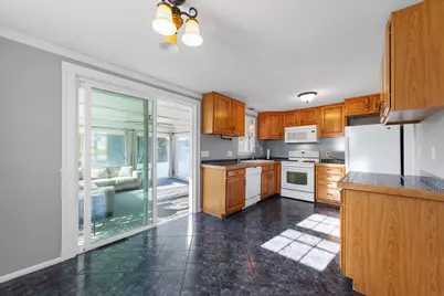 70 Westwind Rd, Lowell, MA 01852 - Photo 8
