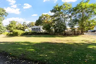 21 Roosevelt Rd, Tewksbury, MA 01876 - Photo 26