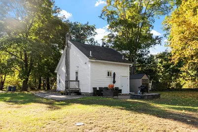 21 Roosevelt Rd, Tewksbury, MA 01876 - Photo 24
