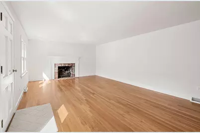 22 Little Ln, Harwich, MA 02645 - Photo 2