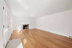 22 Little Ln, Harwich, MA 02645 - Photo 2