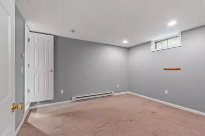 104 Sawyer St, Gardner, MA 01440 - Photo 32