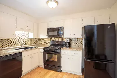 305 Pine St #6, Lowell, MA 01851 - Photo 2